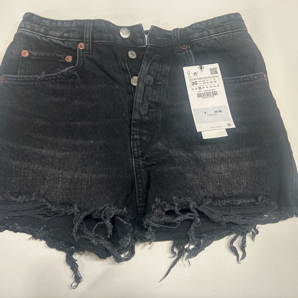 NWT black Zara shorts